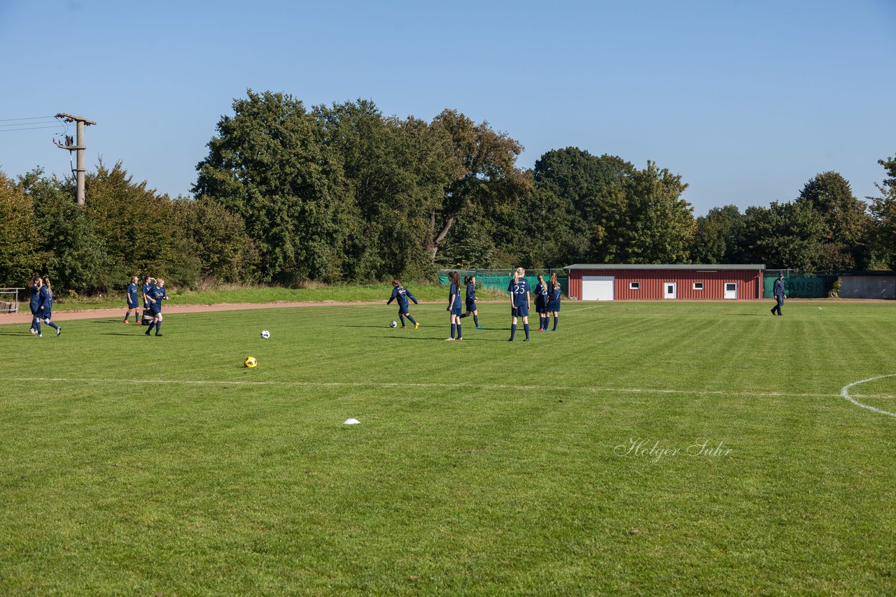 Bild 72 - B-Juniorinnen Krummesser SV - SV Henstedt Ulzburg : Ergebnis: 0:3